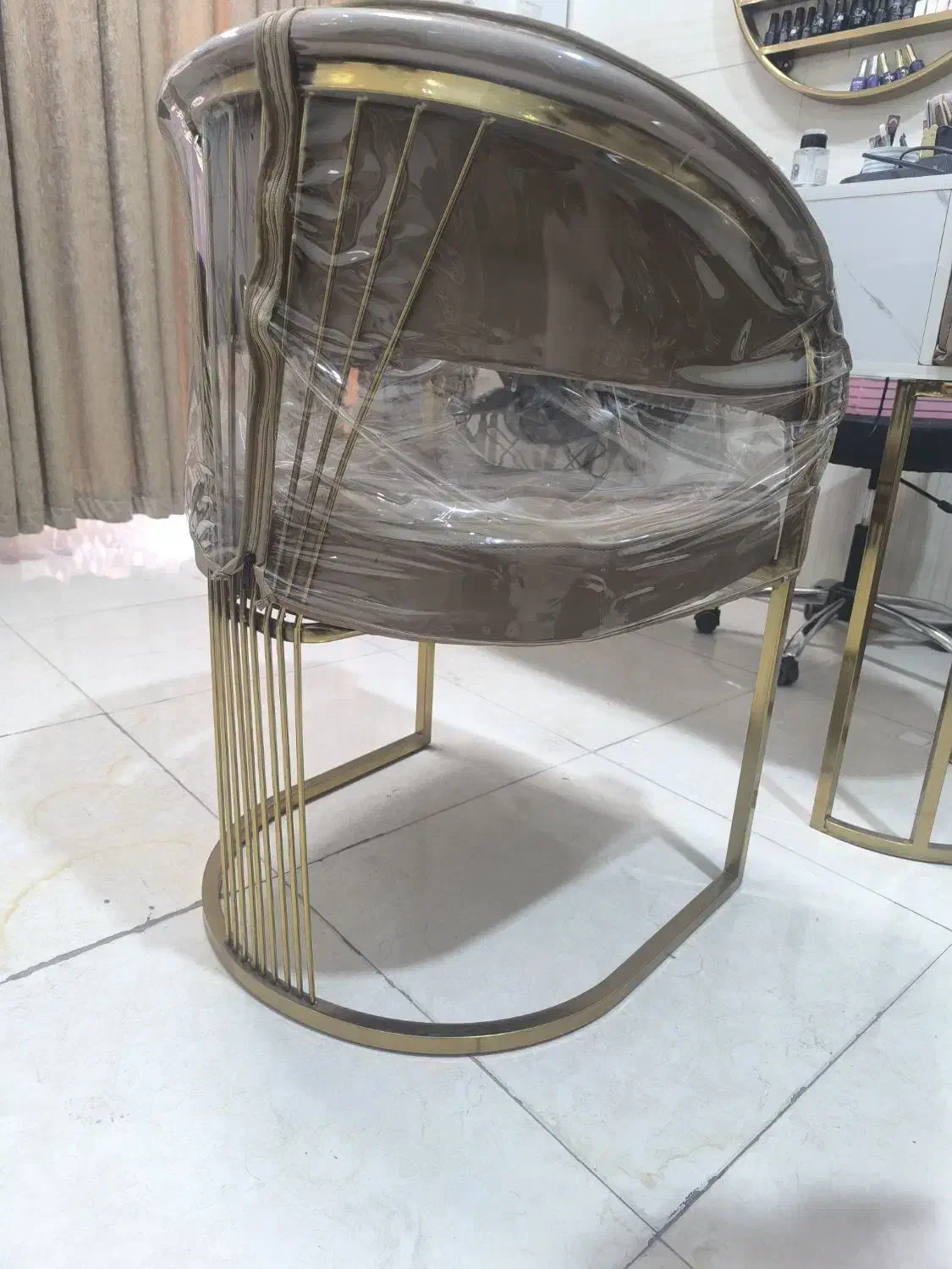 صندلی آرایشگاه|آرایشگاه و سالنهای زیبایی|قرچک, میرزائی جنوبی|دیوار