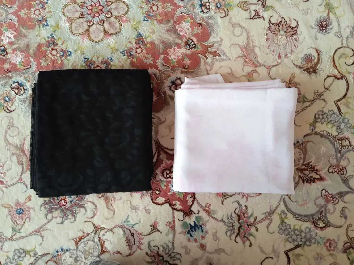 چادر ابریشمی مجلسی مشکی گیپور جنس خارجی و چادر کرپ|لباس|کرمانشاه, |دیوار