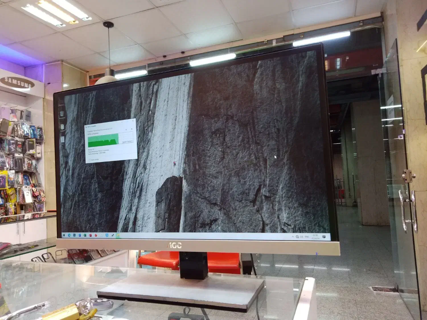 مانیتور فریم‌لس ۲۲ اینچ AOC نقره‌ای|قطعات و لوازم جانبی رایانه|مشهد, احمدآباد|دیوار