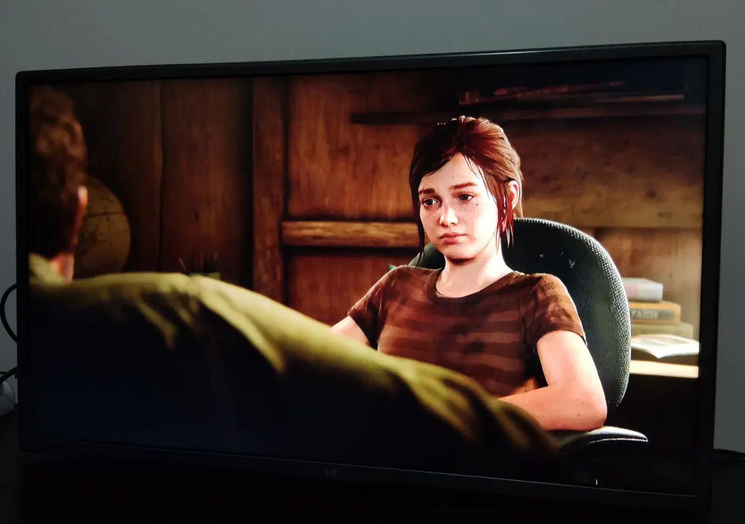 تلوزیون LG ال جی 32 اینچ|تلویزیون و پروژکتور|صدرا-فارس, فاز ۱|دیوار