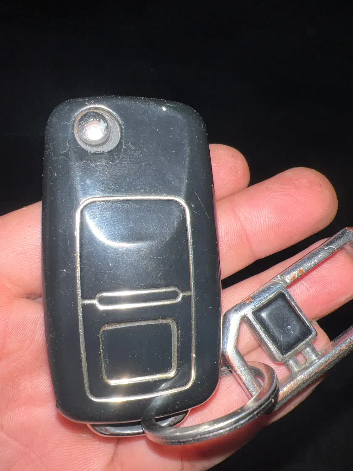 کلید ماشین پیدا شده|اشیا|بهبهان, |دیوار