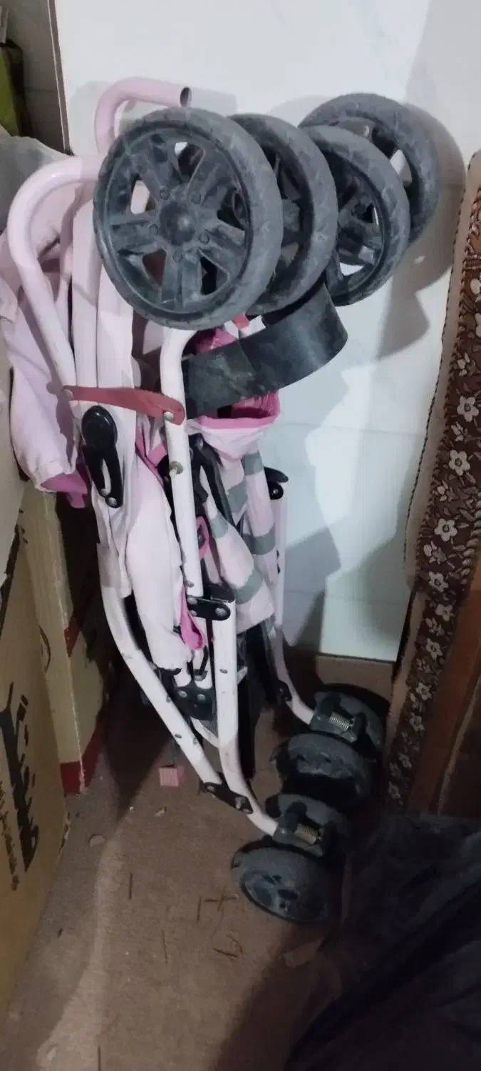 کالسکه کودک|کالسکه و لوازم جانبی|فلاورجان, |دیوار