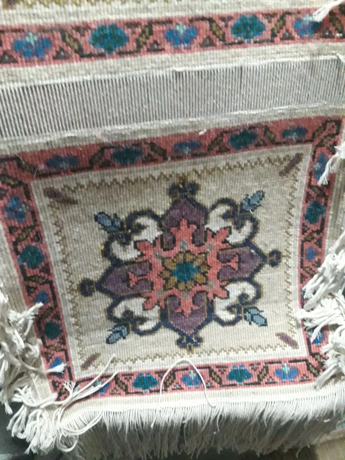 پادری|پادری|میانه, |دیوار