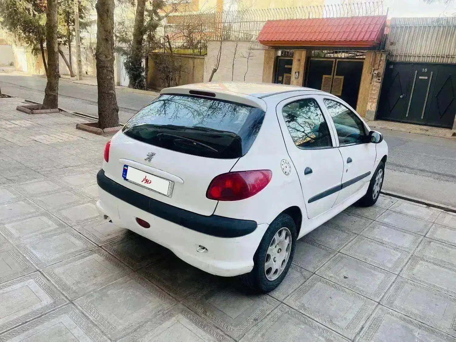 پژو ۲۰۶ مدل آخر ۹۶ تیپ ۲|خودرو سواری و وانت|کرج, حسین‌آباد|دیوار