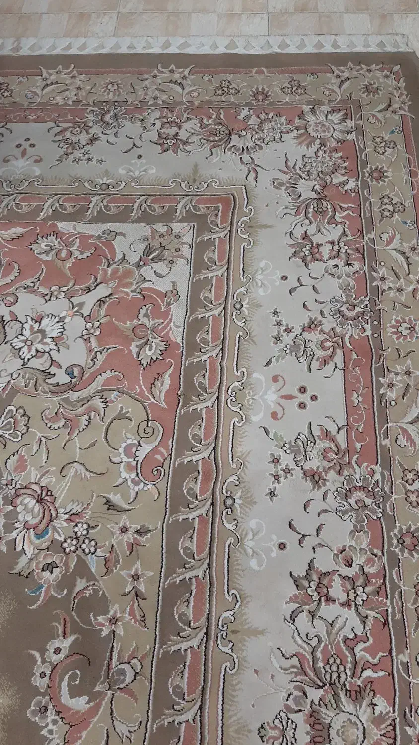 فرش ۱۲متری و میز تلویزیون شیشه ای|فرش|چهاردانگه (تهران), |دیوار