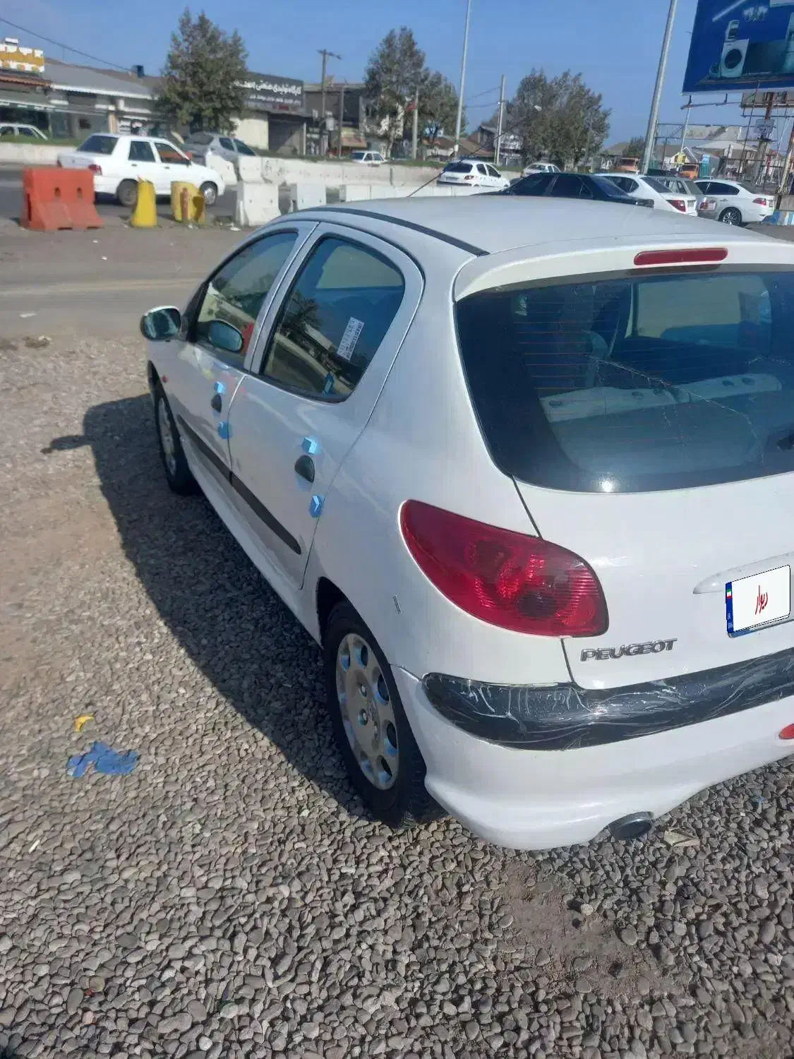 ۲۰۶مدل۸۱شاسی پلمپ|خودرو سواری و وانت|رشت, یخسازی|دیوار