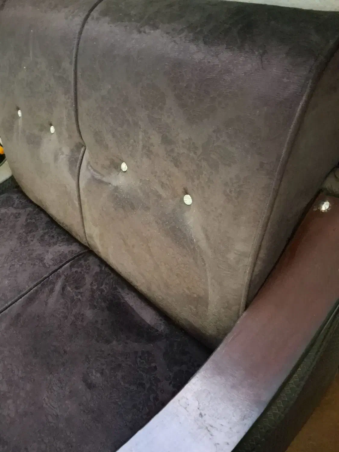 مبل راحتی دو نفره|مبلمان خانگی و میز عسلی|نیشابور, بلوار گلها|دیوار