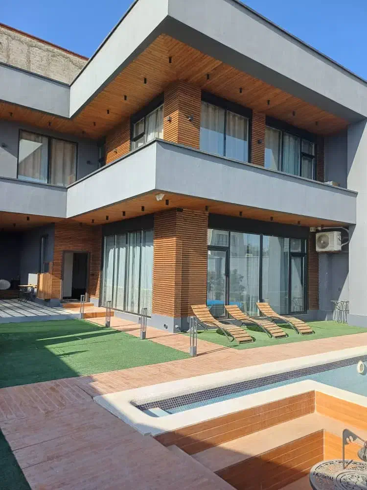 ویلاخاص مدرن۳۵۰زمین۳۲۰بناتریبلکس در*مهرابادبهادری*|فروش خانه و ویلا|رودهن, |دیوار