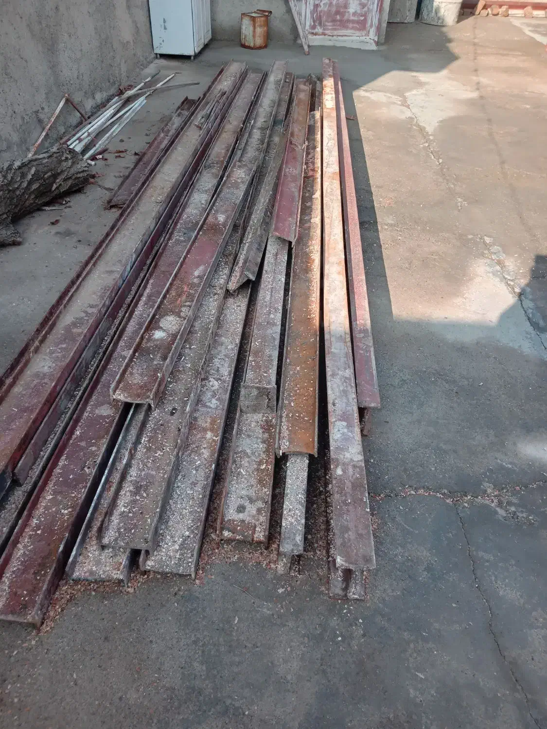 تیراهن قدیمی خیلی تمیز|مصالح و تجهیزات ساختمان|خزل, |دیوار