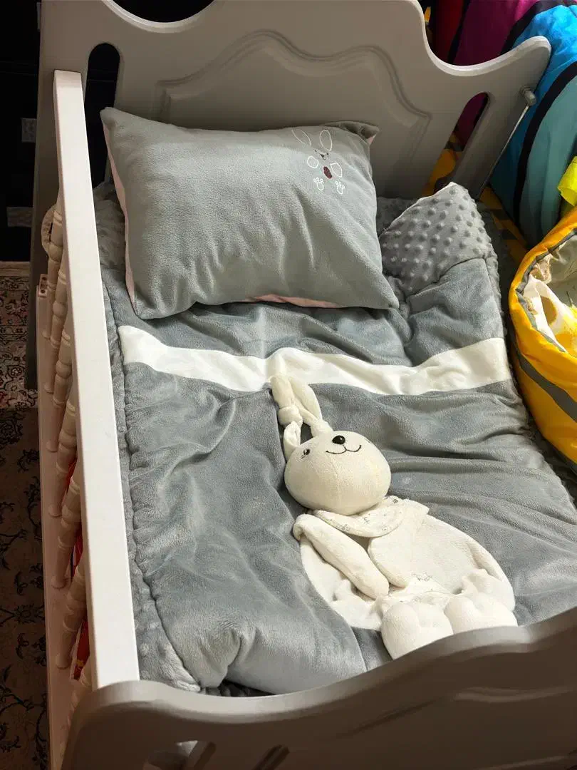 تعدادی وسایل نوزاد کاملا نو|اسباب و اثاث بچه|تهران, علم و صنعت|دیوار