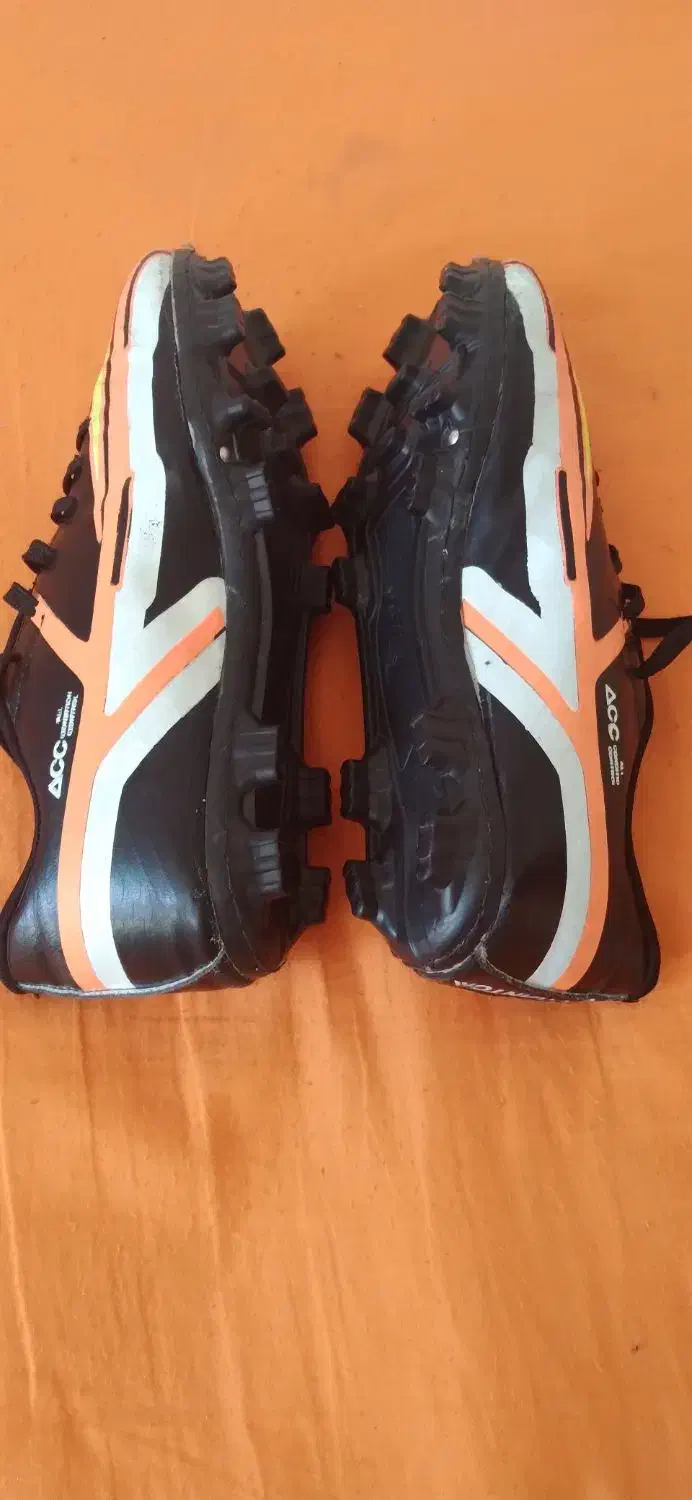 کفش چمن ۴۴|کیف، کفش، کمربند|جهرم, |دیوار