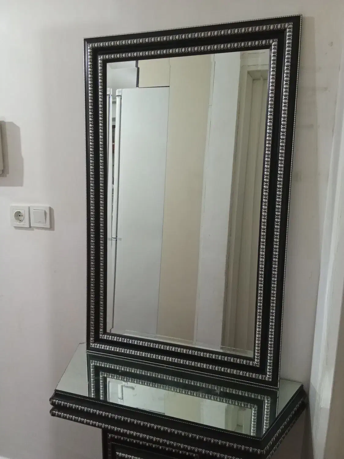 آینه کنسول مشکی رنگ سالم|بوفه، ویترین، کنسول|تبریز, |دیوار