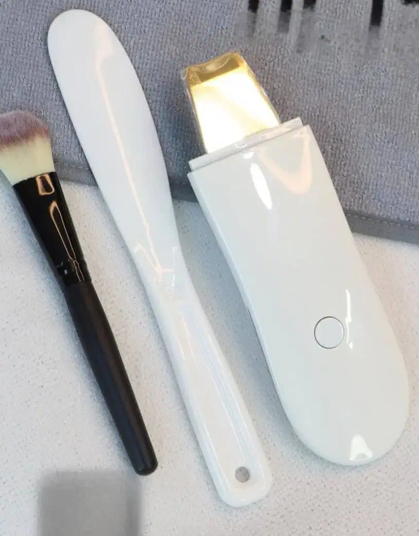 پاکسازی فشیال صورت و جوانسازی دست|خدمات آرایشگری و زیبایی|اصفهان, آبشار|دیوار