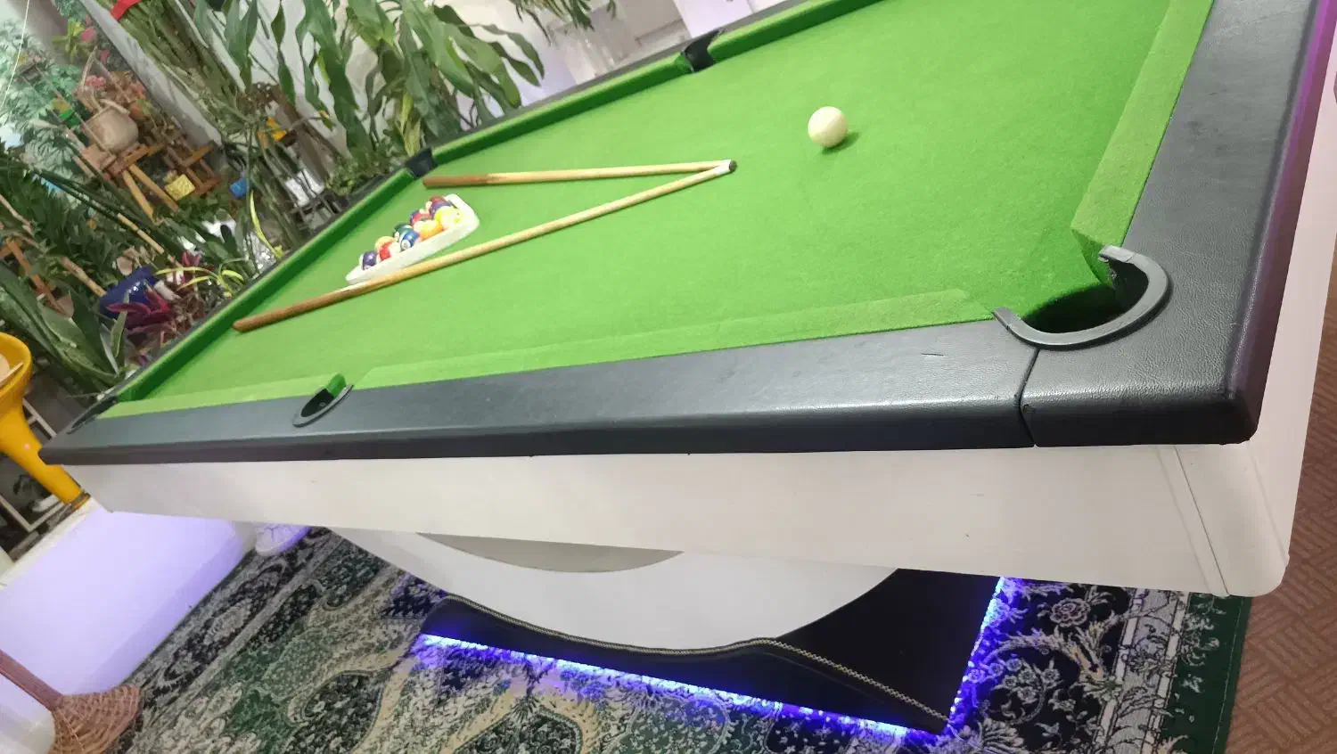 میز بیلیارد ایت 8 مدل رنگین کمان، فقط دکور بوده|ورزشهای توپی|مسجد سلیمان, |دیوار
