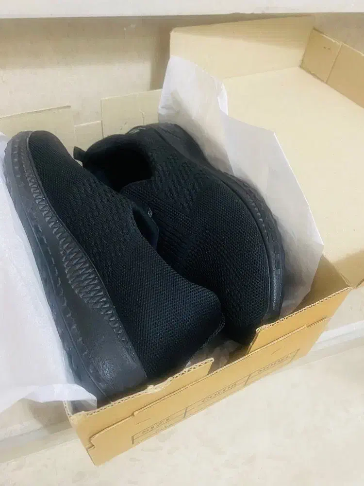 کتانی راحتی سایز ۴۱ کاملا نو|کیف، کفش، کمربند|قزوین, |دیوار