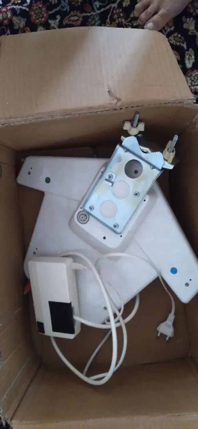 آنتن برقی|صوتی و تصویری|اندیشه, اندیشه فاز ۲|دیوار