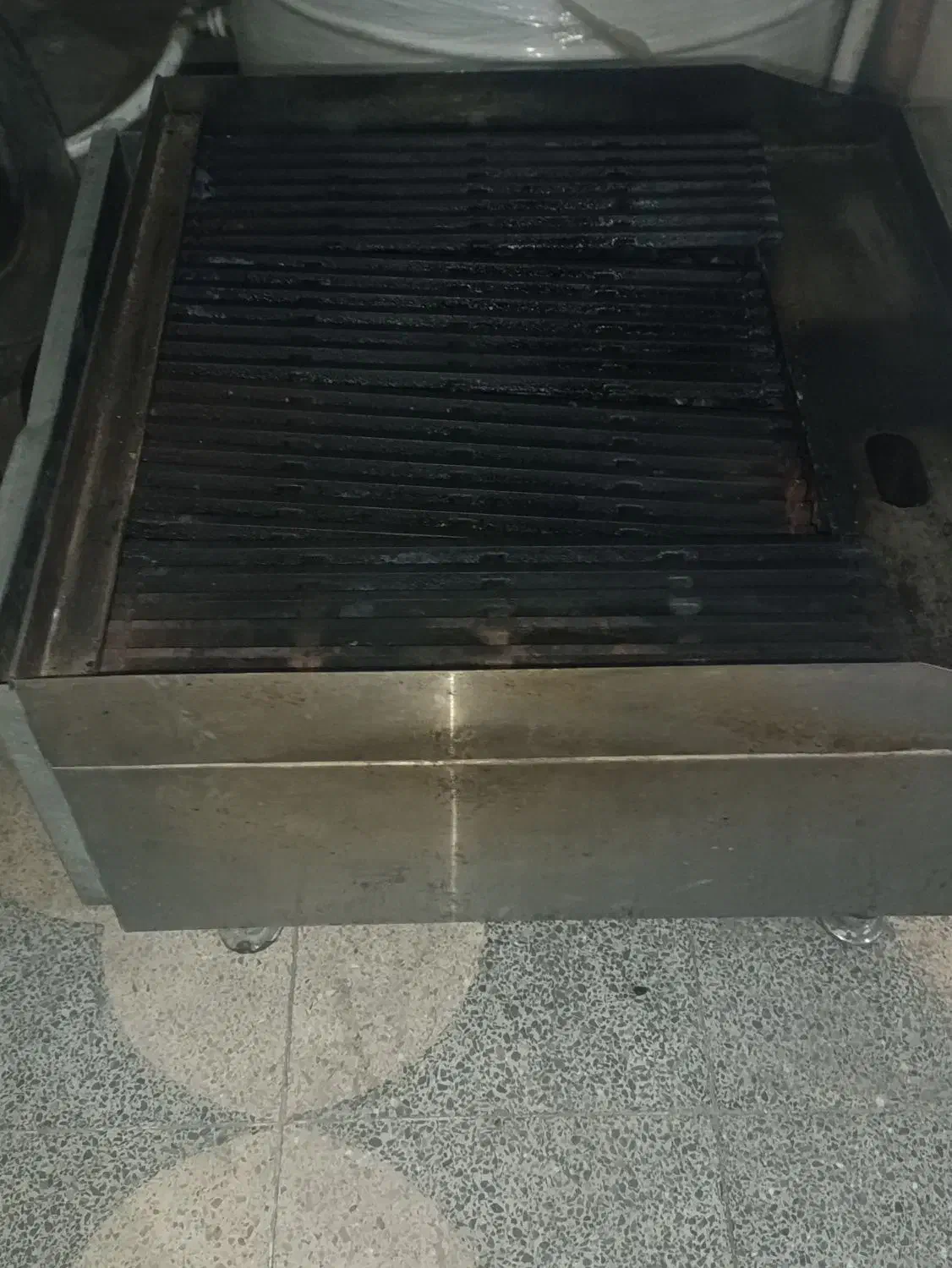 گریل زغالی|اجاق گاز و لوازم برقی پخت‌وپز|شیراز, شهرک مفتح|دیوار