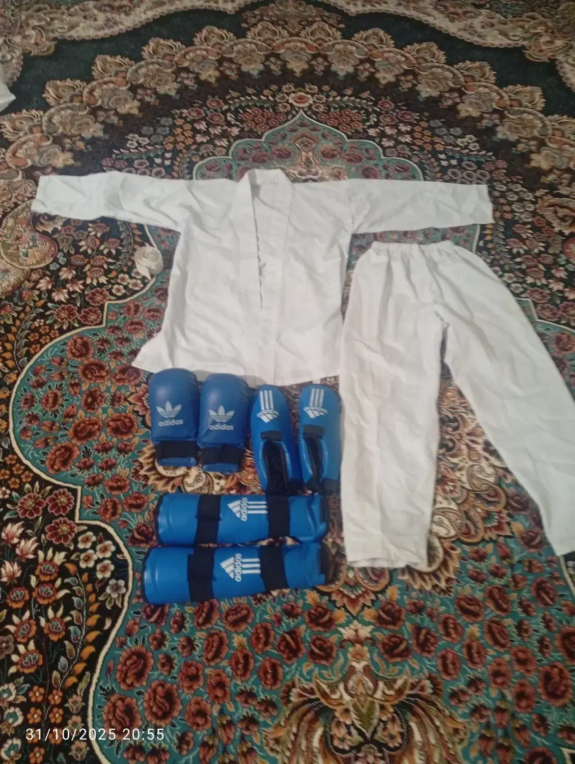 لباس ورزشی|تجهیزات ورزشی|تویسرکان, |دیوار