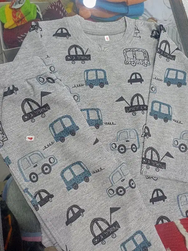 استین بلند شلوار راحتی کیفت درجه یک|کفش و لباس بچه|صدرا-فارس, فاز ۱|دیوار