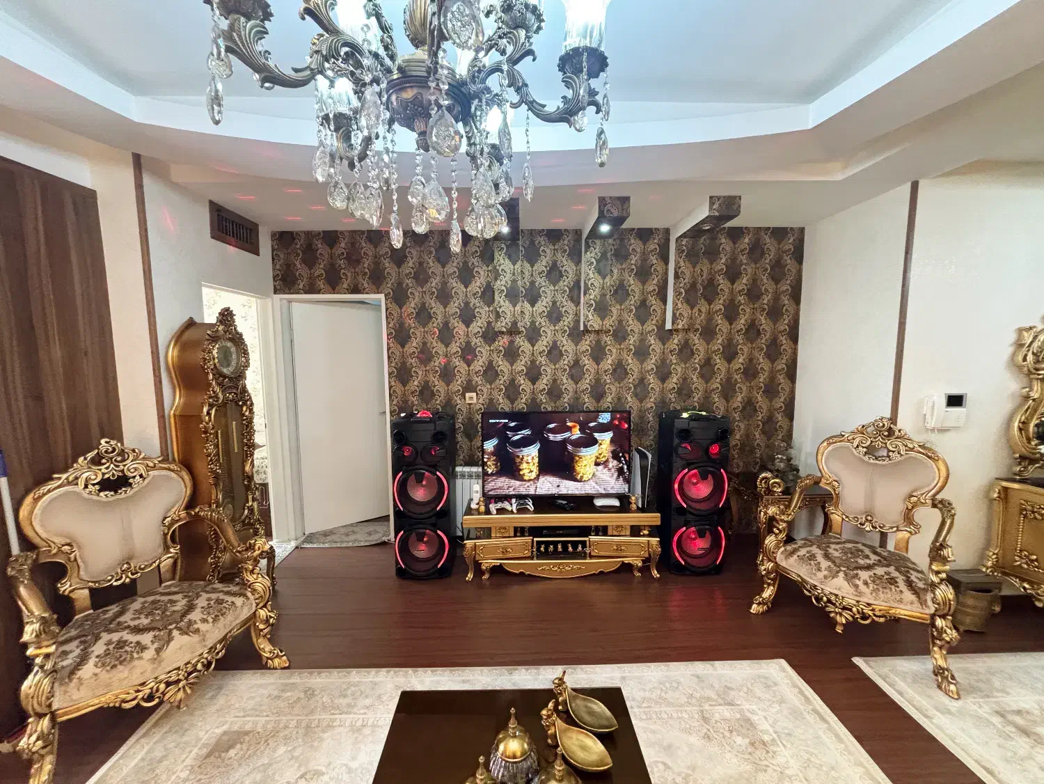 ۸۱متر  فول بازسازی شده بهترین لوکیشن یاس۳|فروش آپارتمان|کرج, محمود آباد|دیوار