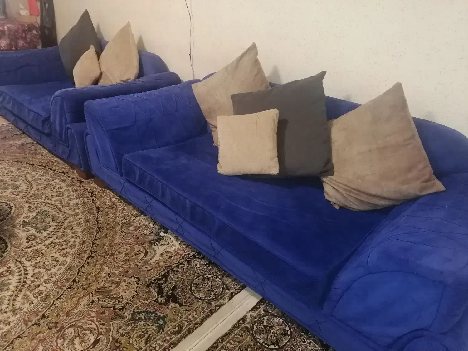 فروش مبل 7 نفره +یک میز بزرگ و4 عسلی|مبلمان خانگی و میز عسلی|نجفآباد, مولوی شمالی|دیوار