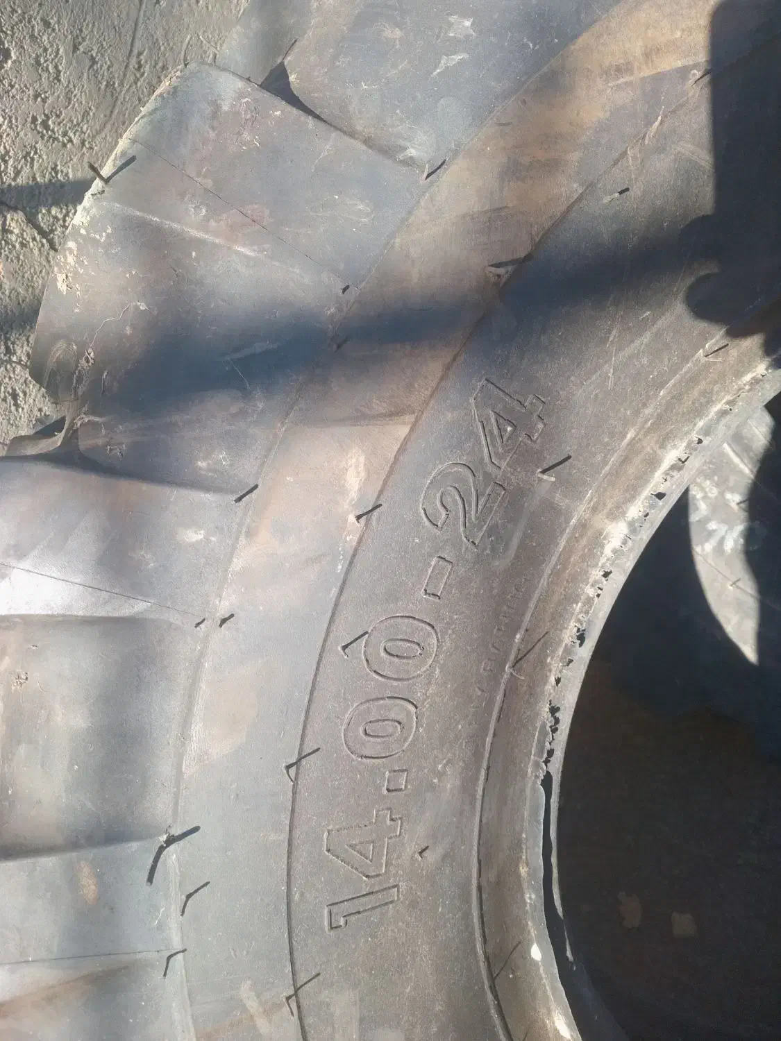 لاستیک گریدر۱۴/۲۴البرز درجه دو با کارانتی معتبر|عمده‌فروشی|اردبیل, |دیوار