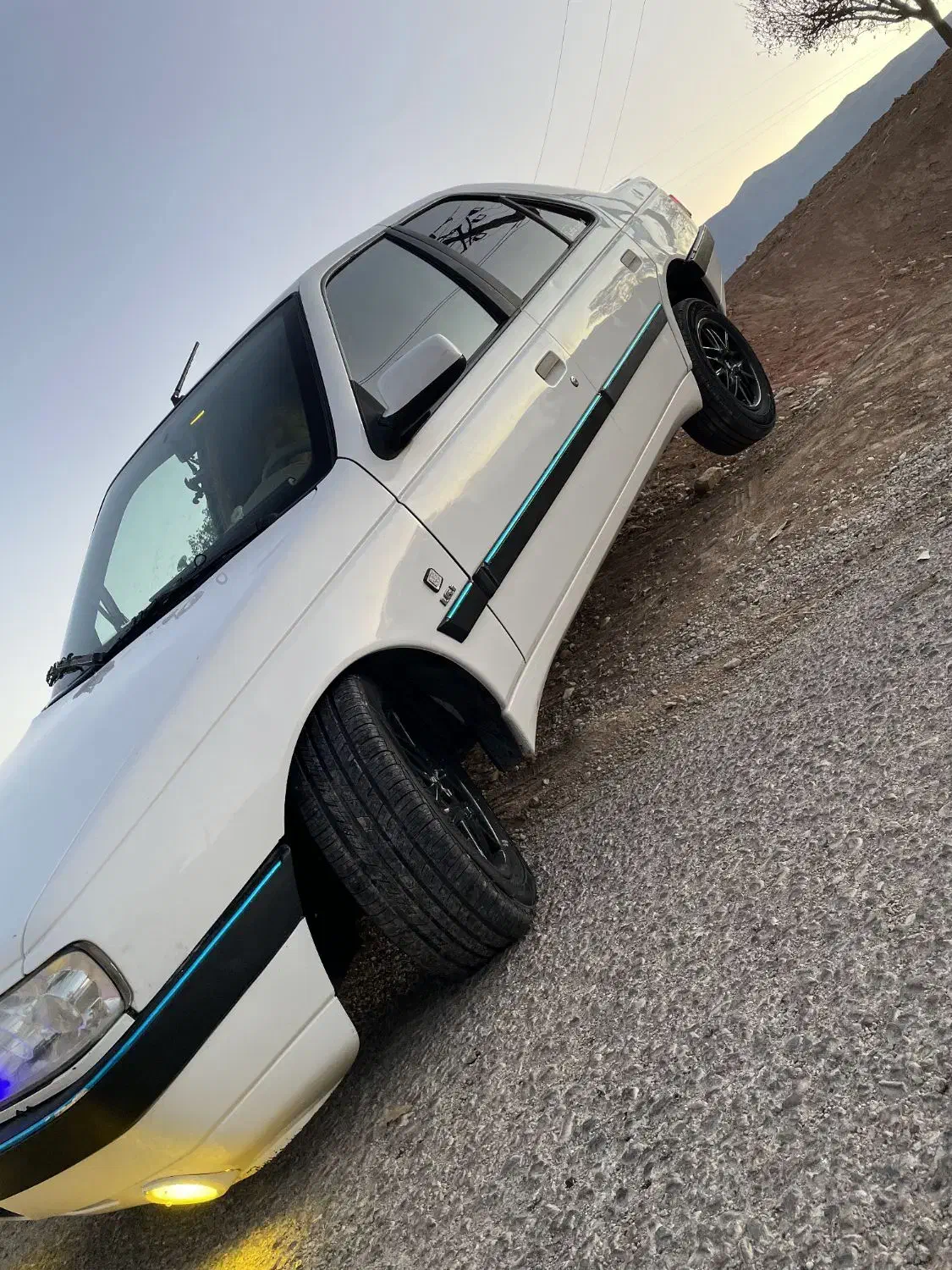 405مدل 97|خودرو سواری و وانت|شیراز, پشم شیشه|دیوار