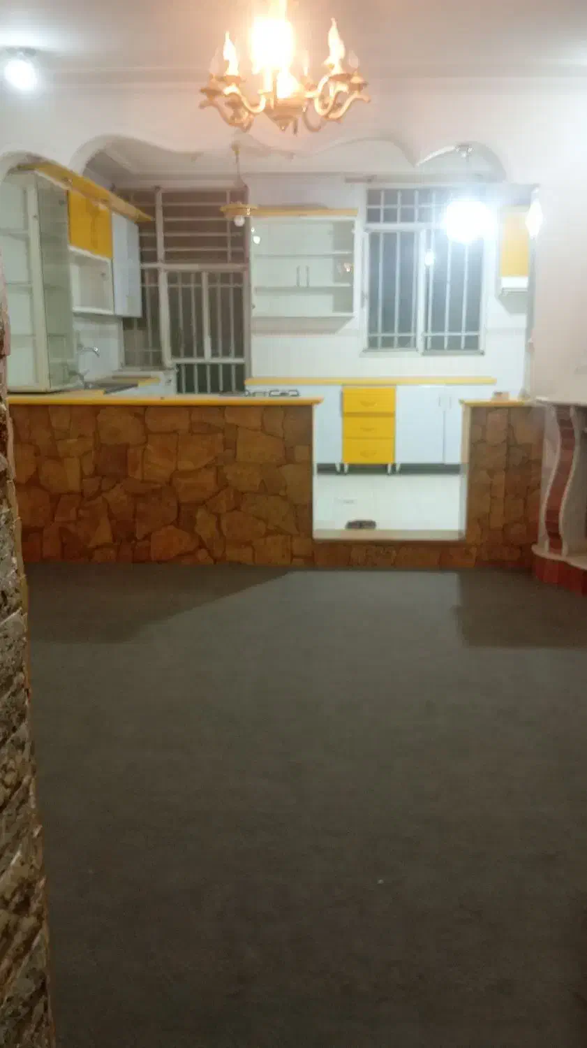 82 متری دو خوابه خیابان کمیل|اجارهٔ آپارتمان|کرمان, |دیوار