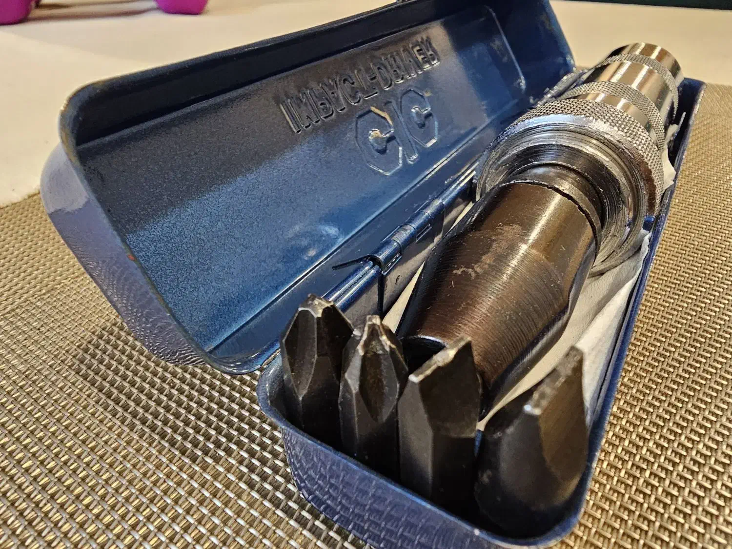 پیچگوشتی تقه خور (ضربه ای) سی آی سی|ابزارآلات|تهران, آسمان|دیوار