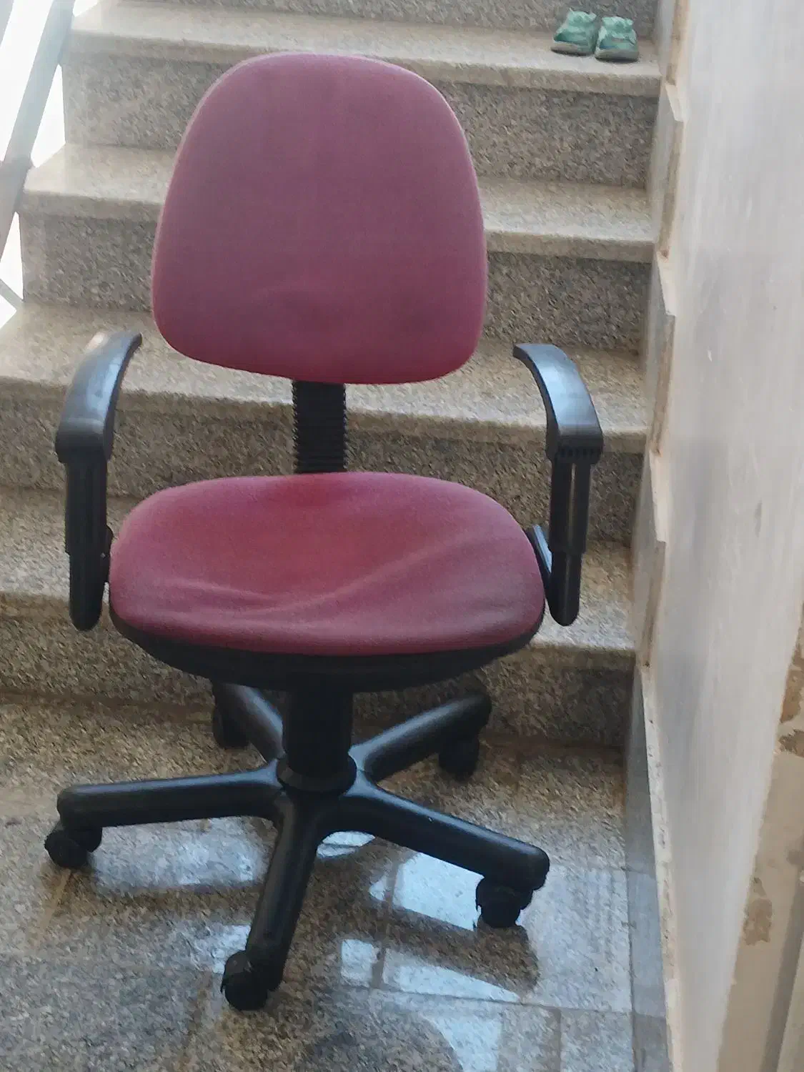 صندلی گردان|مبلمان اداری|اراک, |دیوار