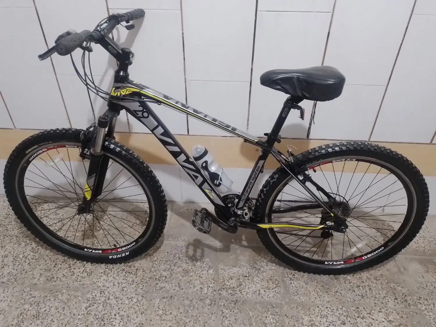 دوچرخه ویوا در حد نو سالم و تمیز|دوچرخه، اسکیت، اسکوتر|نجف‌آباد, جعفرآباد|دیوار