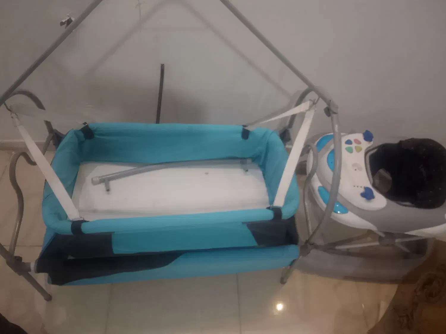 گهواره و روروک.. فروش فوری|اسباب و اثاث بچه|فولادشهر, مسکن مهر فولادشهر|دیوار