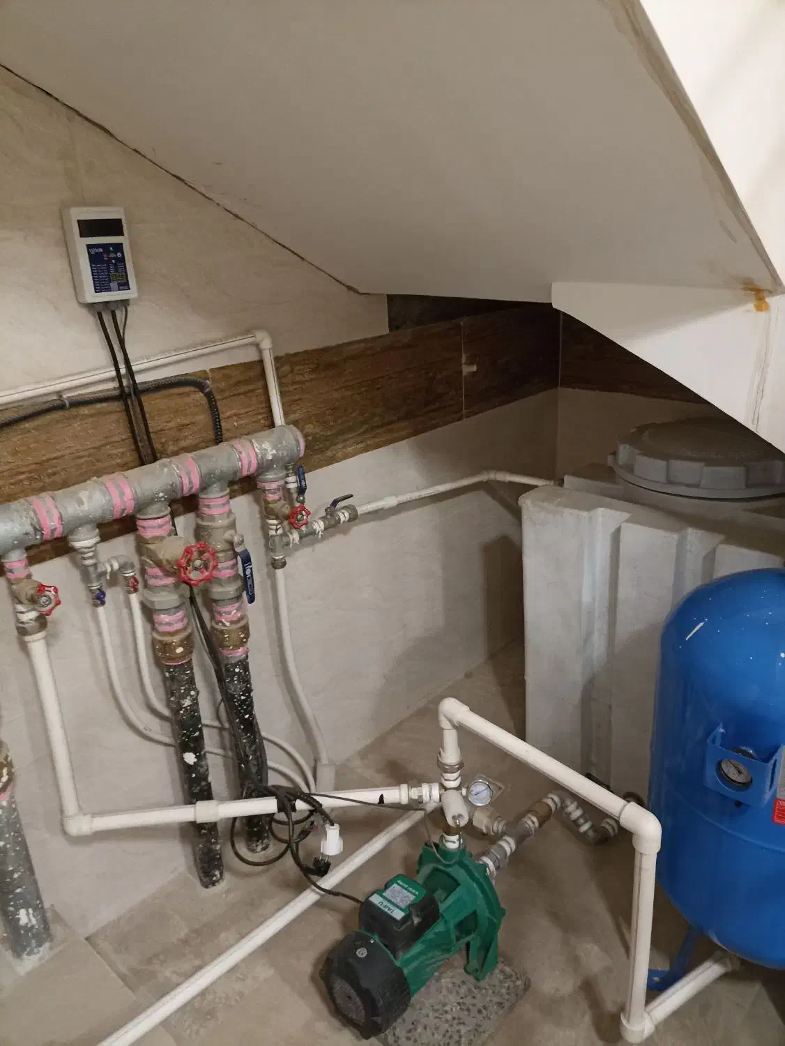 لوله کشی تعمیر پمپ آب و موتور خانه|خدمات پیشه و مهارت|اصفهان, ناژوان|دیوار