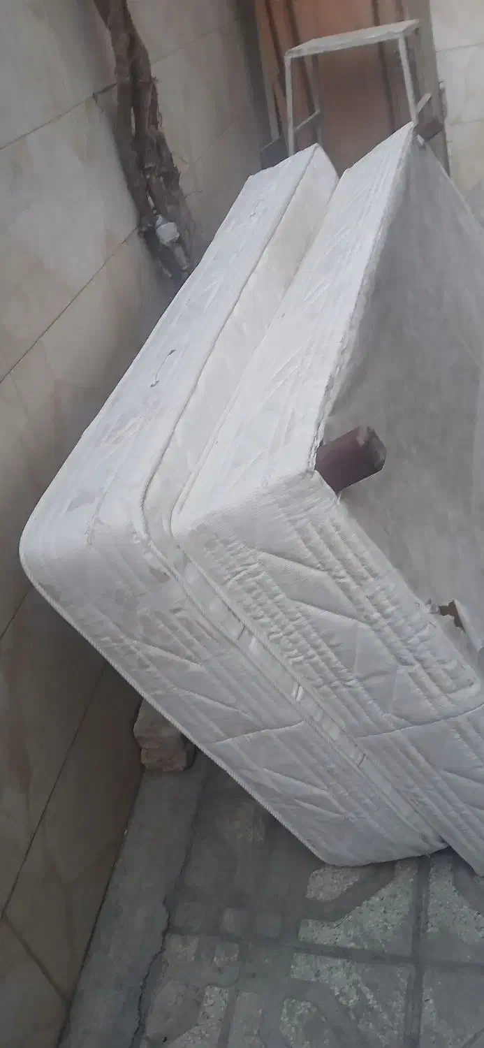 تخت با تشک|تشک تختخواب|مشکین‌دشت, |دیوار