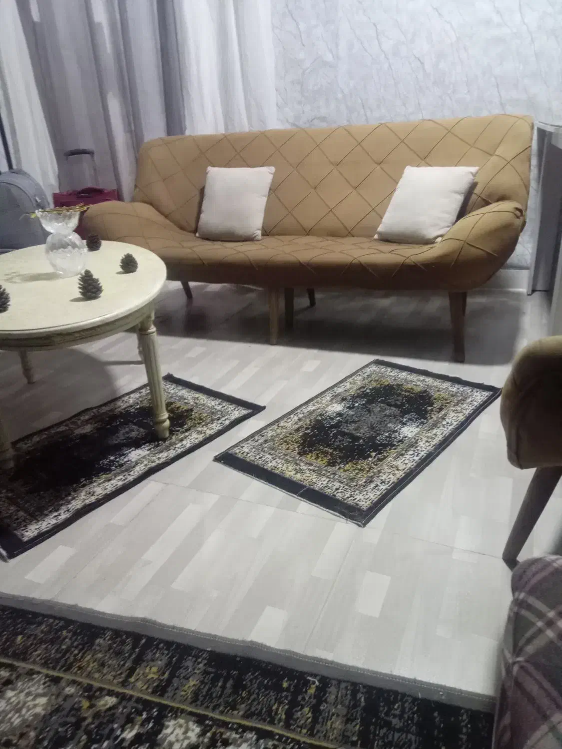 مبل چستر درحد نو|مبلمان خانگی و میز عسلی|رشت, دیانتی|دیوار