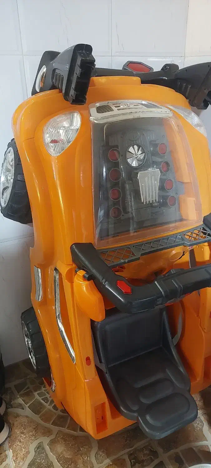 ماشین شارژی کاملا نو و سالم|اسباب‌‌بازی|صدرا-فارس, فاز ۱|دیوار