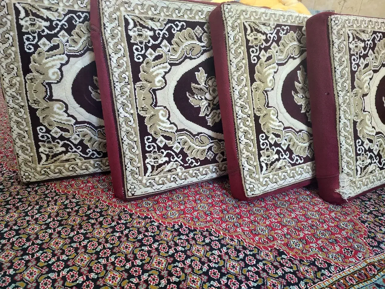 پشتی|پشتی|هشتگرد, شهرک راه آهن|دیوار