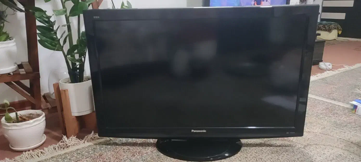 تلویزیون ال سی دی پاناسونیک|تلویزیون و پروژکتور|صدرا-فارس, فاز ۲|دیوار