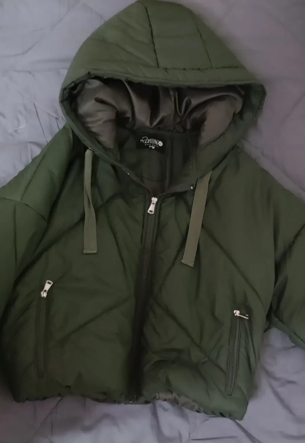 کاپشن|لباس|شیروان (خراسان), |دیوار