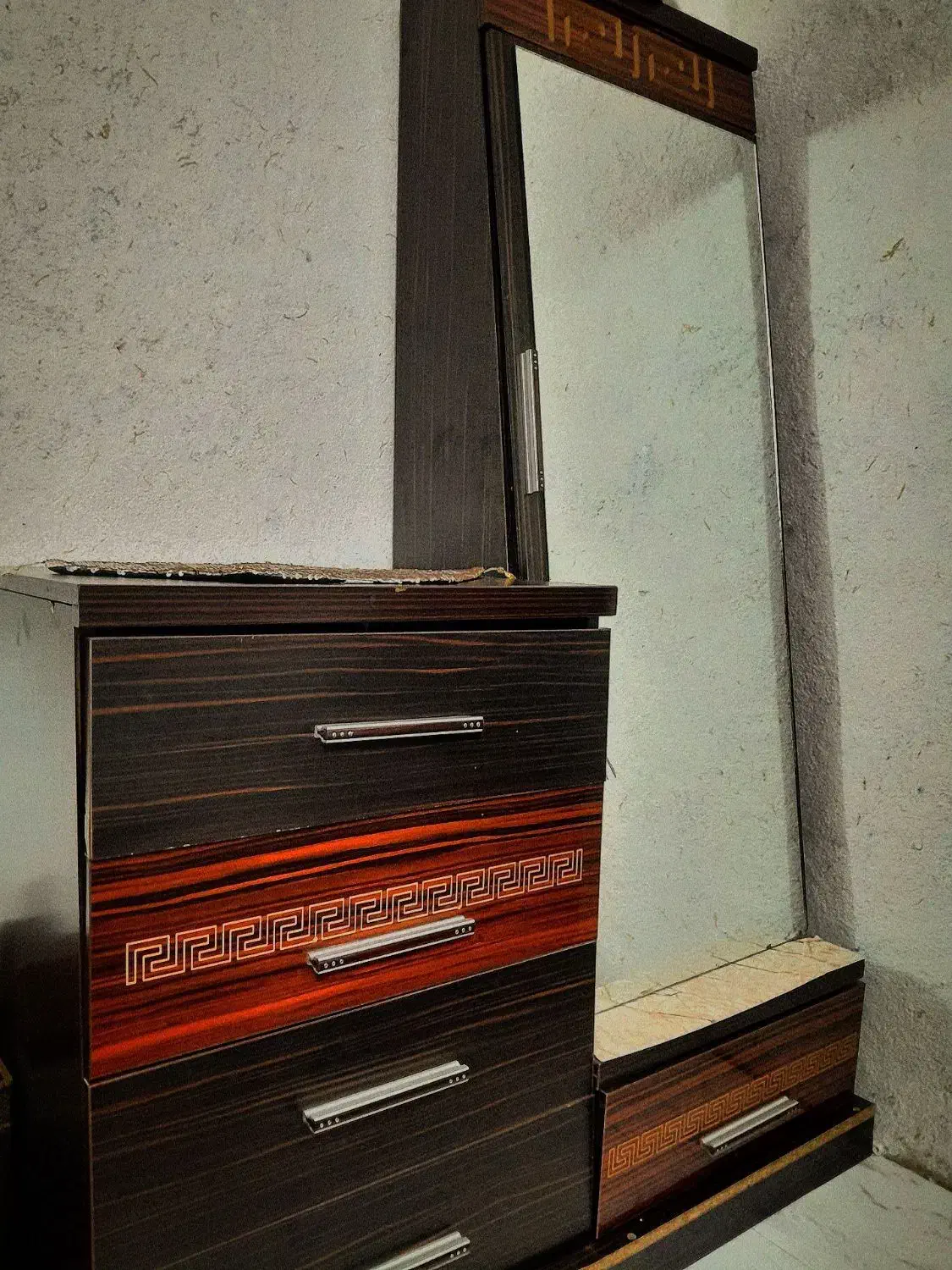 سرویس خواب|تخت و سرویس خواب|ورامین, خیر آباد|دیوار