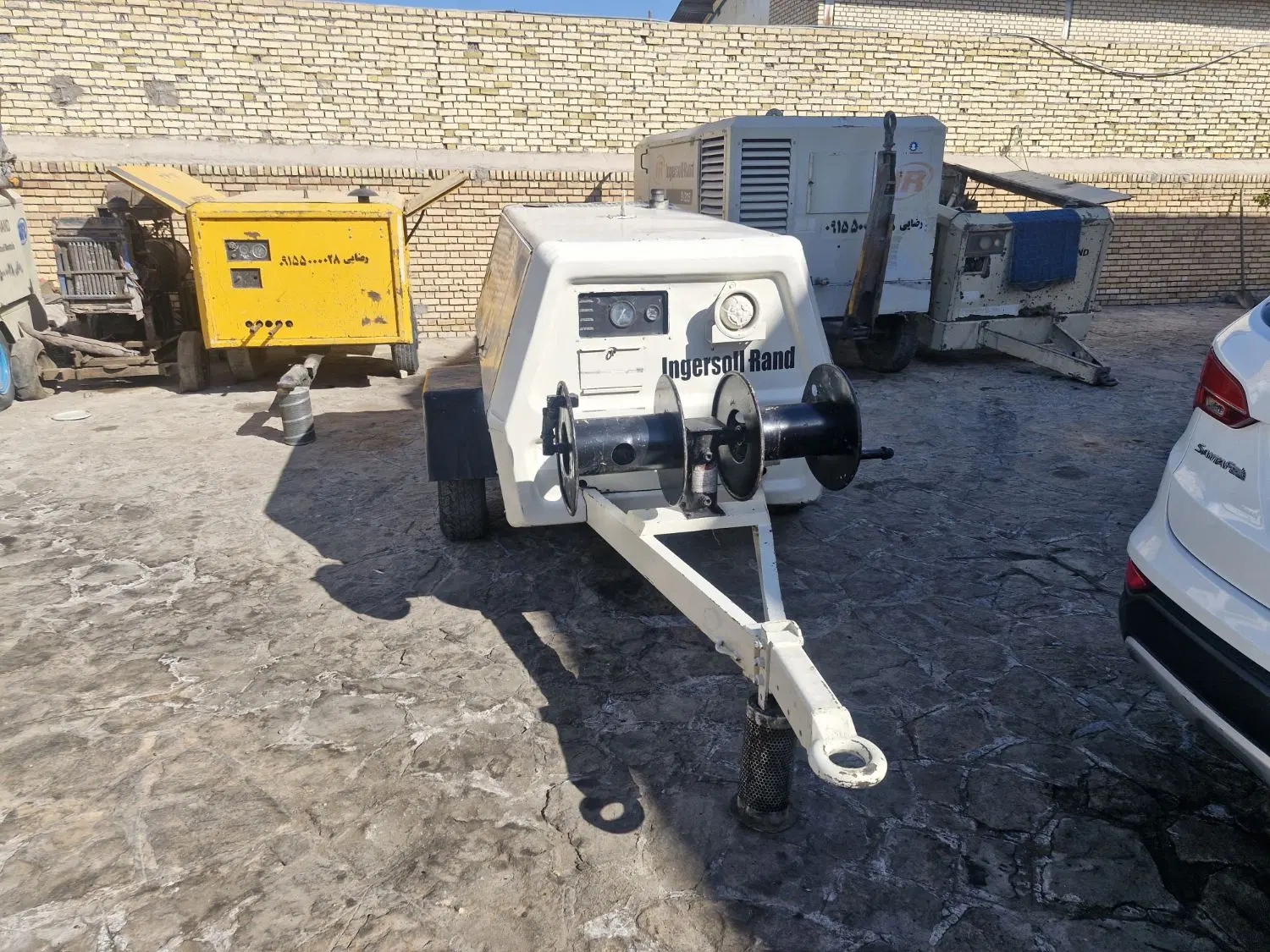 کمپرسور اسکرید سندبلاست راسل|ماشینآلات صنعتی|مشهد, کوشش|دیوار