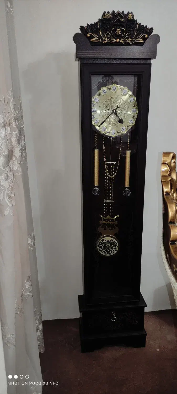 ساعت ایستاده در حد نو|ساعت دیواری و تزئینی|سلماس, |دیوار