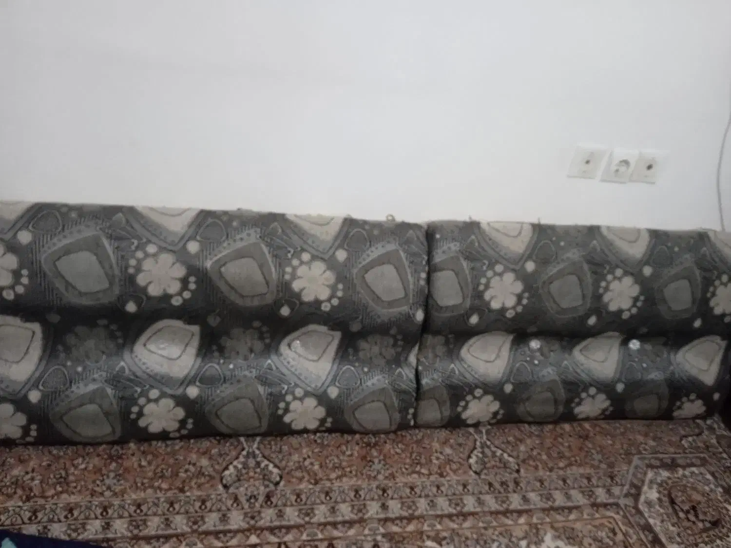 پشتی|پشتی|برازجان, |دیوار