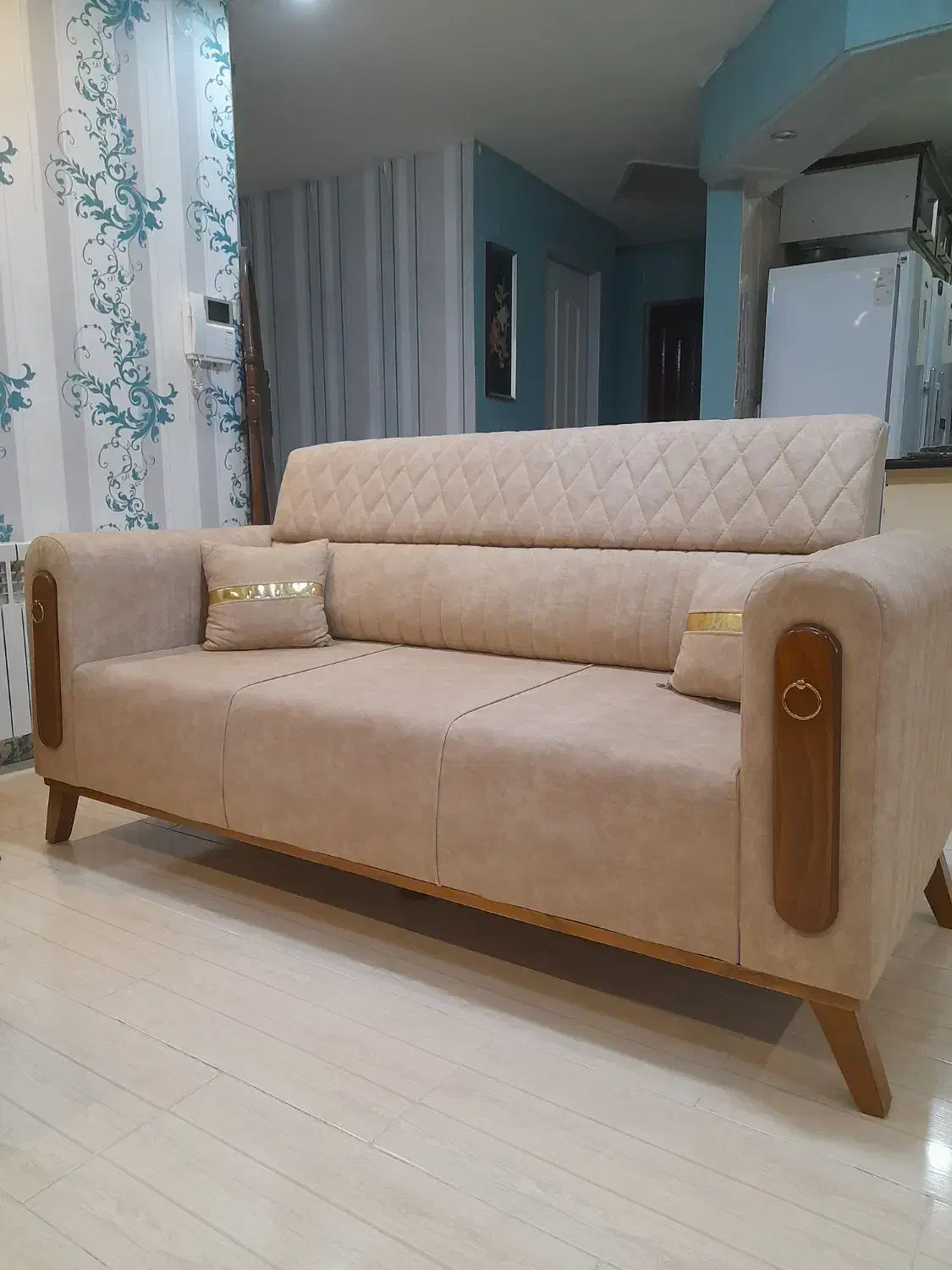 میل در حد نو|مبلمان خانگی و میز عسلی|سبزوار, توحیدشهر|دیوار