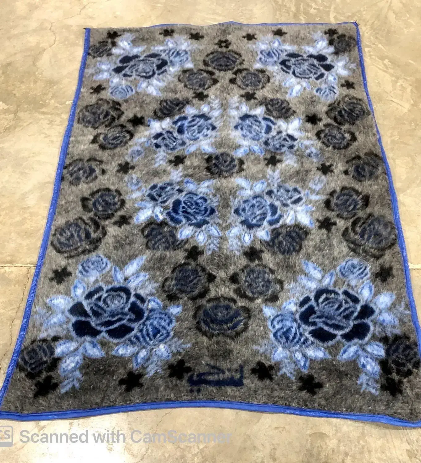 پتو پشمی تراکم بالا گرم  مناسب|رختخواب، بالش، پتو|اصفهان, شیخ اشراق|دیوار