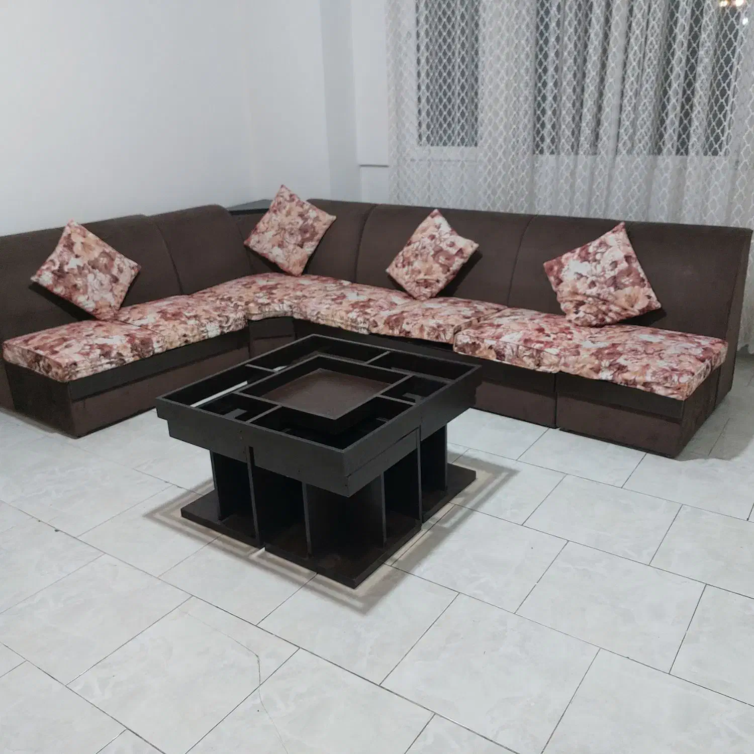 مبل راحتی ۷ نفره|مبلمان خانگی و میز عسلی|تهران, خاک سفید|دیوار