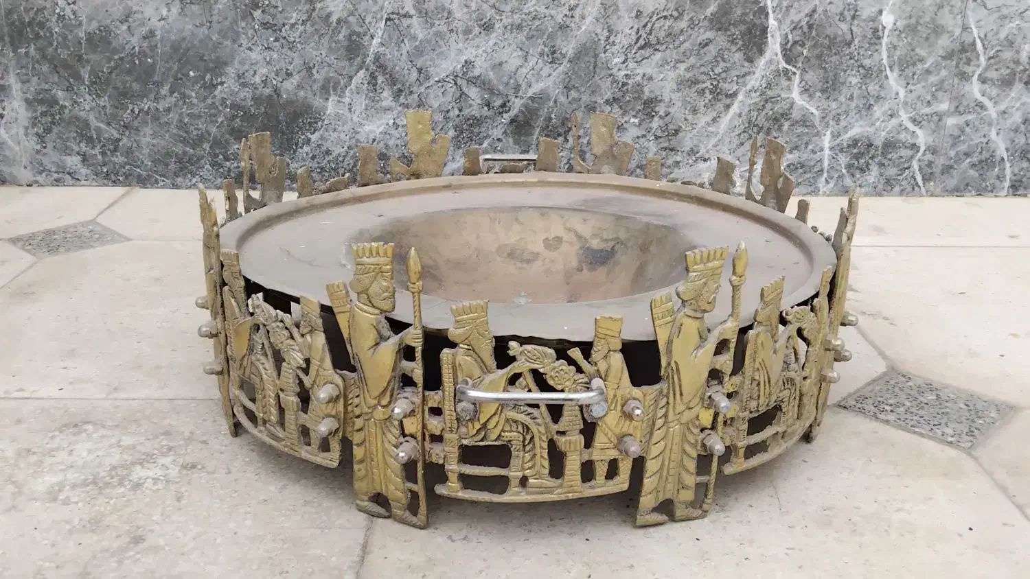 منقل برنجی|کلکسیون اشیاء عتیقه|رفسنجان, |دیوار