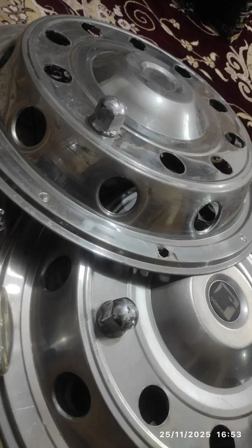 قالپاق اتوبوس اسکانیا همراه دوعدد لامپ لنزدار جلو|قطعات یدکی و لوازم جانبی|زاهدان, |دیوار