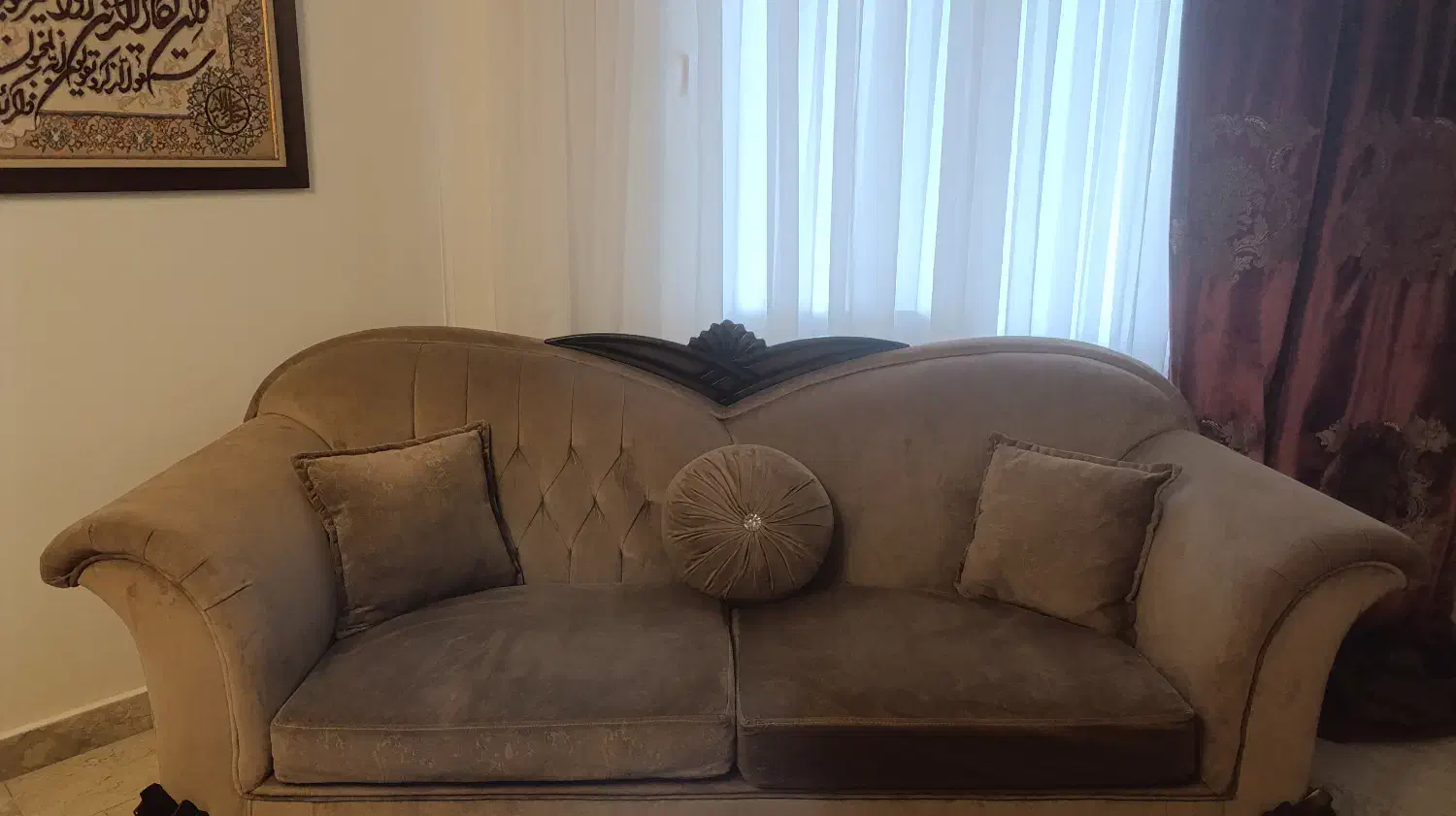 مبلمان کلاسیک 7نفره همراه با میز ناهارخوری 6نفره|مبلمان خانگی و میز عسلی|تهران, حکمت|دیوار