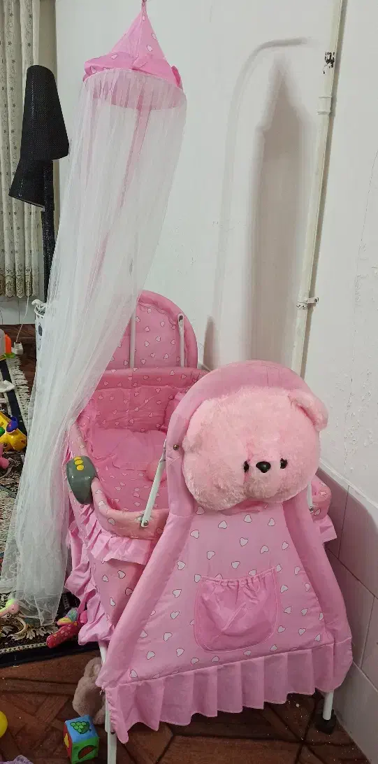 گهواره عروسکی|تخت و صندلی بچه|کازرون, |دیوار